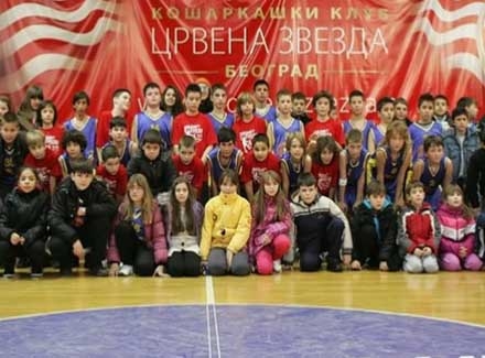 Zajedniički snimak dece dva kluba u Beogradu